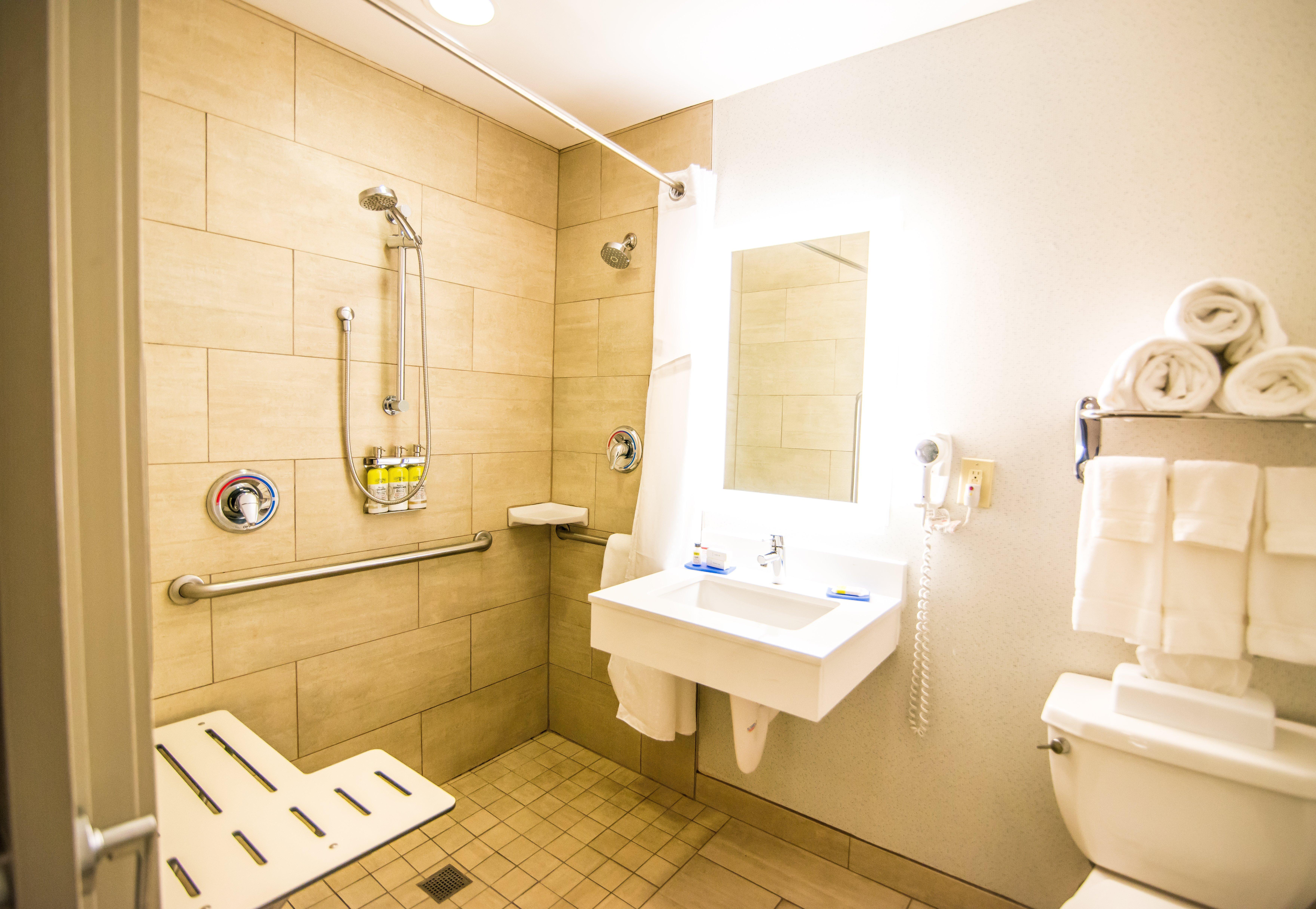 Holiday Inn Express Philadelphia Ne - Langhorne By Ihg Exterior foto