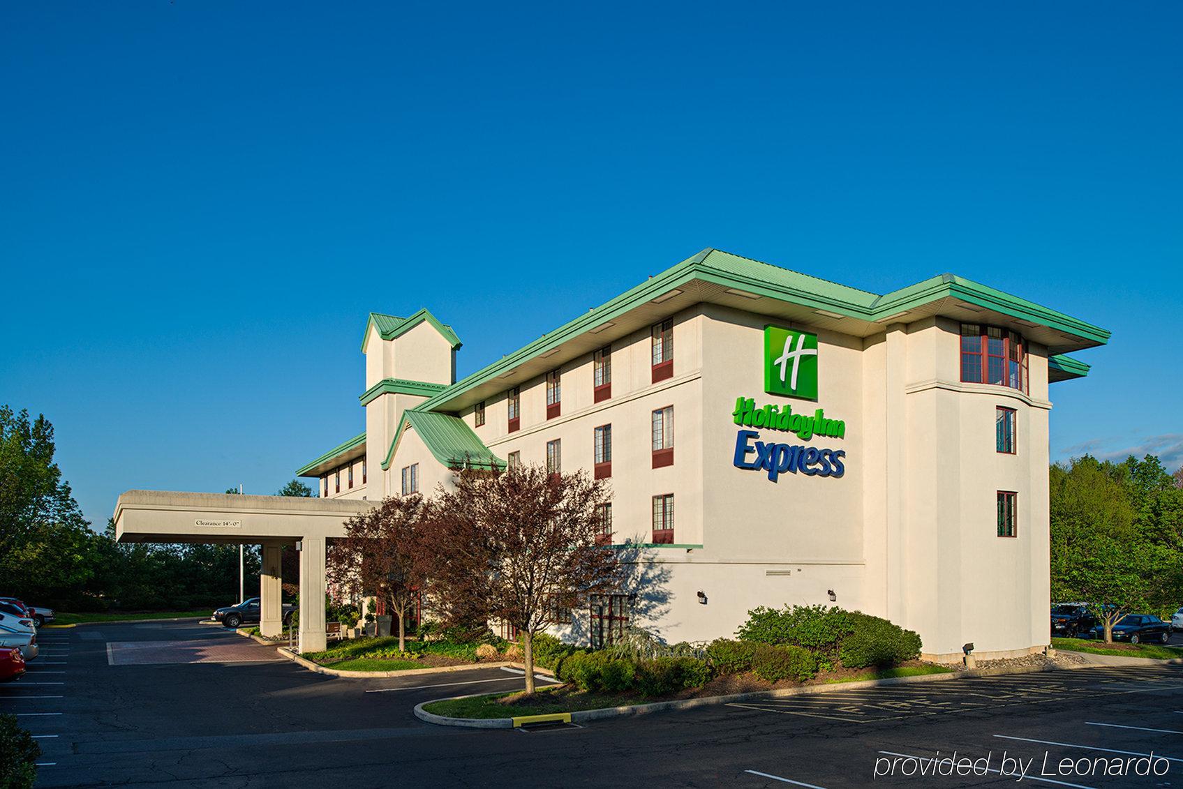 Holiday Inn Express Philadelphia Ne - Langhorne By Ihg Exterior foto